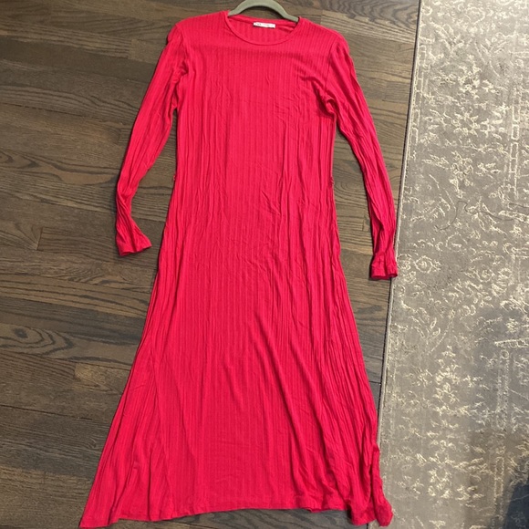 Hot Pink Zara Midi Dress, fit and flare, size M wide ribbed - Picture 2 of 6
